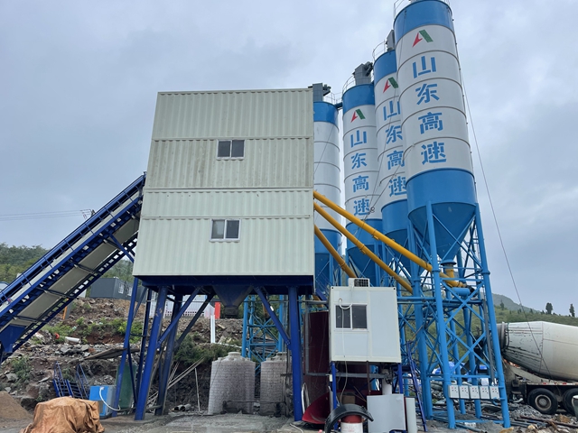 商品(pin)混凝土攪拌站(zhàn)設備的安全防(fáng)範有哪些？